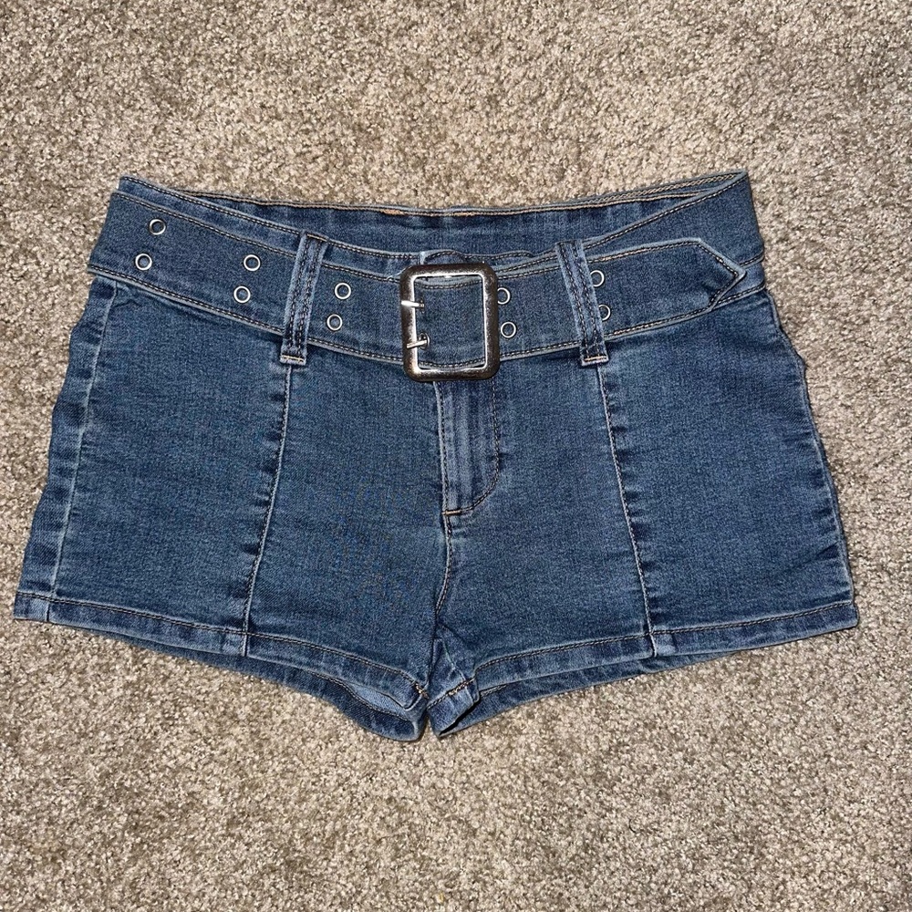 Brand new H&M low rise booty shorts